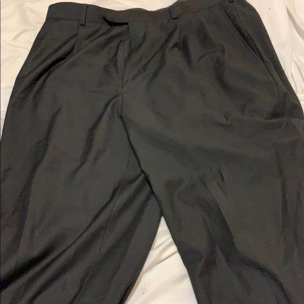 Perry Ellis America black slacks 34/30 perfect fit